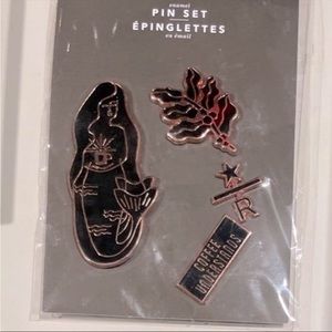 NWT Starbucks Reserve black & goldtone enamel pin set (4 pins) NYC mermaid siren